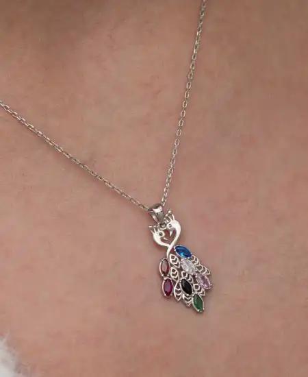 Gümüş Renkli Taşlı Tavus Kuşu Kadın Kolye