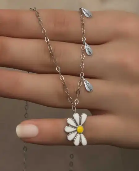 Gümüş Rodyum Papatya Seviyor Sevmiyor Bayan Kolye