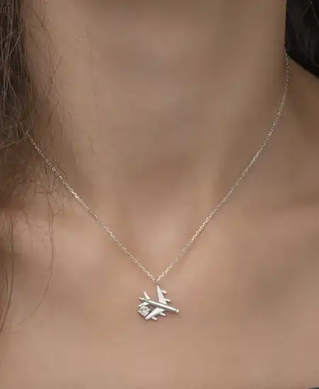 Gümüş Rodyum Tek Taşlı Uçak Kadın Kolye