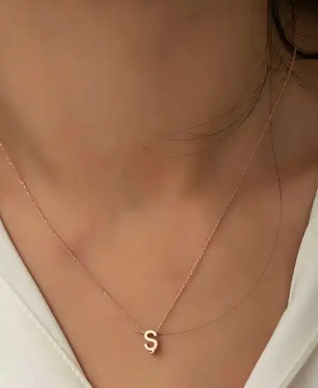 Gümüş Rose 3 Boyutlu Ş Harf Bayan Kolye