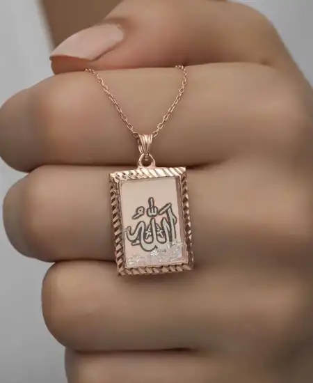 Gümüş Rose Allah Yazılı Kadın Kolye