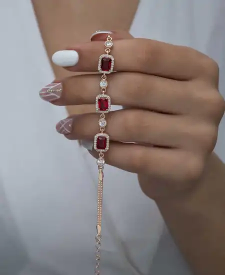 Gümüş Rose Baget Kırmızı Taşlı Kadın Bileklik