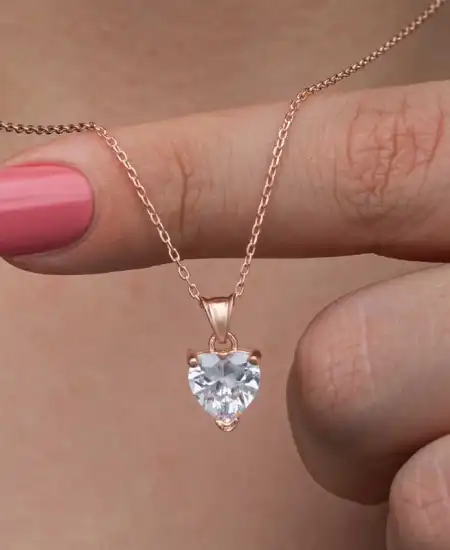 Gümüş Rose Beyaz Taşlı Kalpli Kadın Kolye