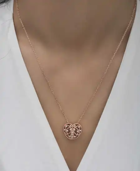 Gümüş Rose Bombeli Kalp Kadın Kolye