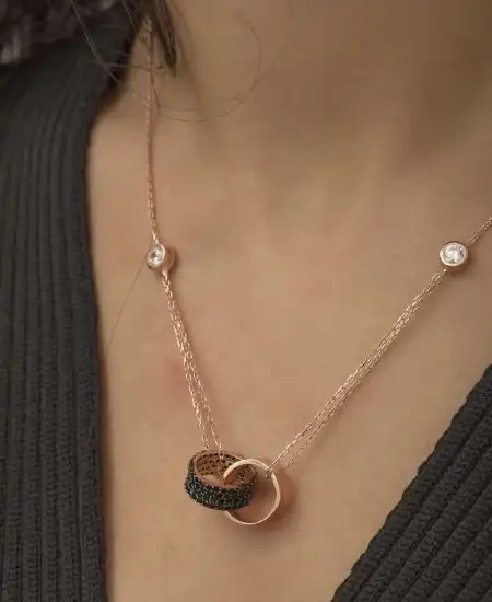 Gümüş Rose İç İçe Geçmiş Halka Kolye