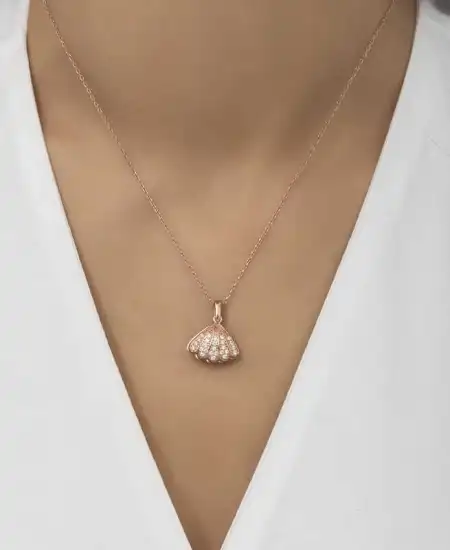 Gümüş Rose İncili İstiridye Bayan Kolye