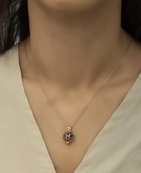Gümüş Rose Kafesli Lotus Bayan Kolye