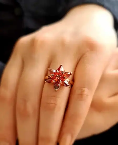 Gümüş Rose Kırmızı Lotus Çiçeği Yüzük