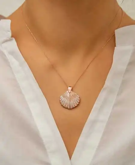 Gümüş Rose Kişiye Özel İstiridye Bayan Kolye