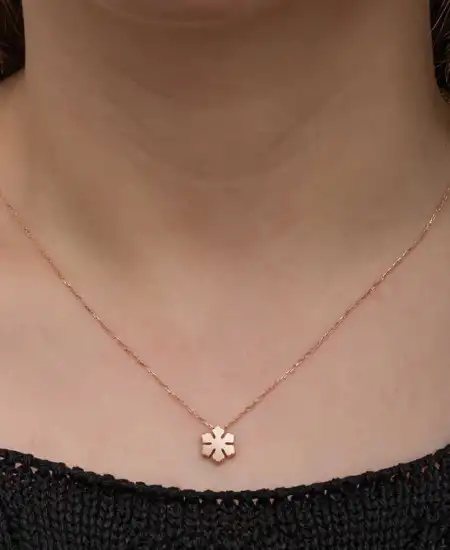 Gümüş Rose Minimal Kar Tanesi Kadın Kolye