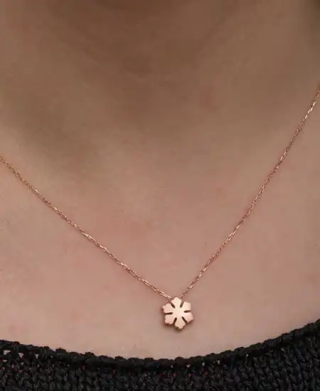Gümüş Rose Minimal Kar Tanesi Kadın Kolye