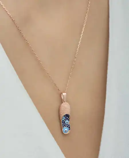 Gümüş Rose Nazar Kapalı Terlik Kadın Kolye