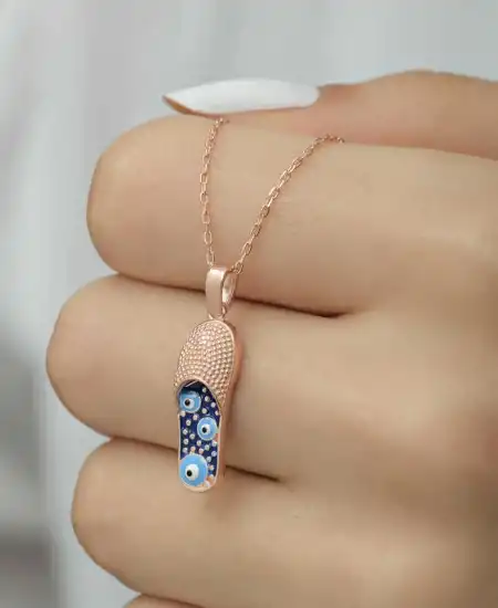 Gümüş Rose Nazar Kapalı Terlik Kadın Kolye