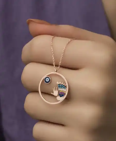 Gümüş Rose Nazarlı El Ve Ayak İzi Bayan Kolye