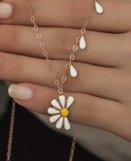 Gümüş Rose Papatya Seviyor Sevmiyor Bayan Kolye