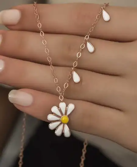 Gümüş Rose Papatya Seviyor Sevmiyor Bayan Kolye