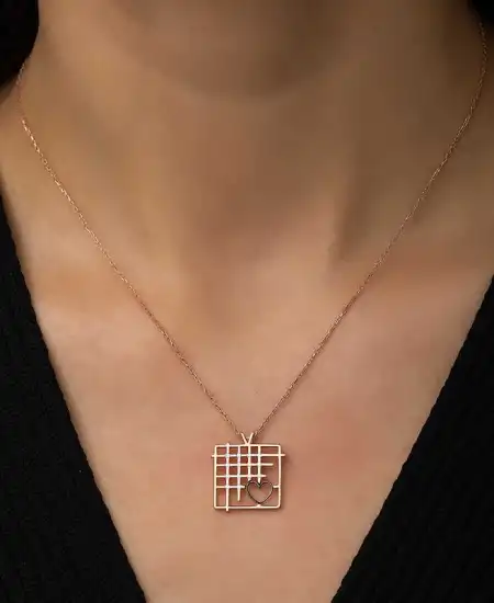 Gümüş Rose Parmaklıklar Arasındaki Aşk Kolye