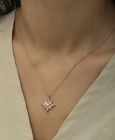 Gümüş Rose Pembe Taşlı Umut Çiçeği Kolye