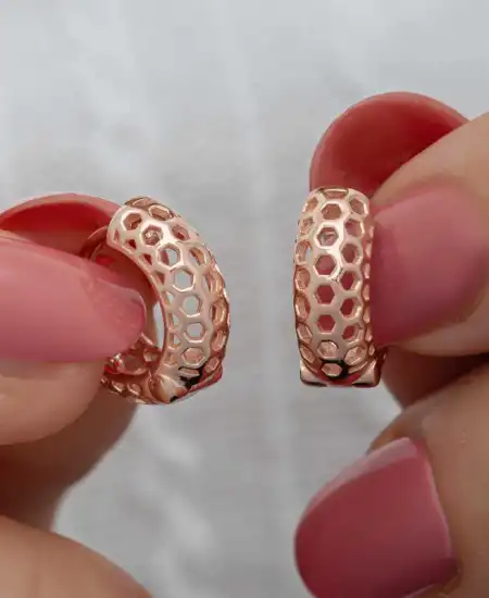 Gümüş Rose Petek Desenli Halka Kadın Küpe