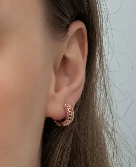 Gümüş Rose Petek Desenli Halka Kadın Küpe