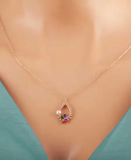 Gümüş Rose Renkli Taşlı Çiçekli Kadın Kolye