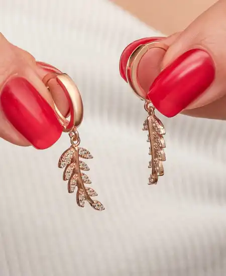 Gümüş Rose Sallantılı Başak Kadın Küpe