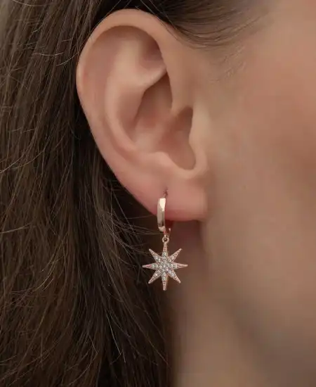 Gümüş Rose Sallantılı Kutup Yıldızı Kadın Küpe