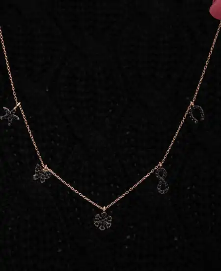 Gümüş Rose Şans Kadın Kolye