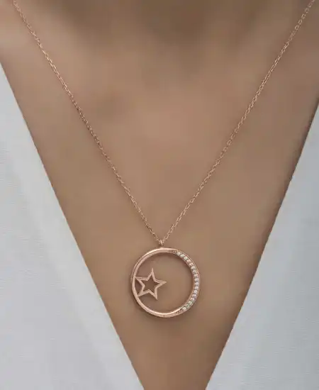 Gümüş Rose Yıldız Detaylı Halka Kadın Kolye