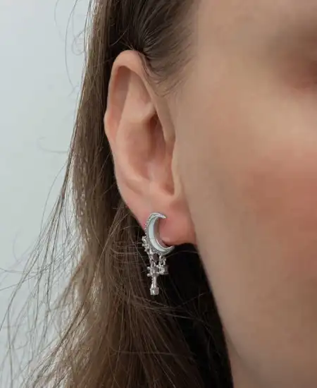 Gümüş Sallantılı Ay Yıldız Kadın Küpe