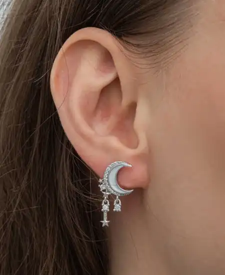 Gümüş Sallantılı Ay Yıldız Kadın Küpe