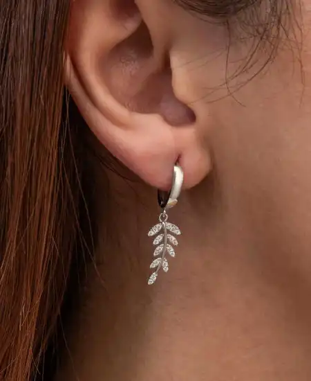 Gümüş Sallantılı Başak Kadın Küpe