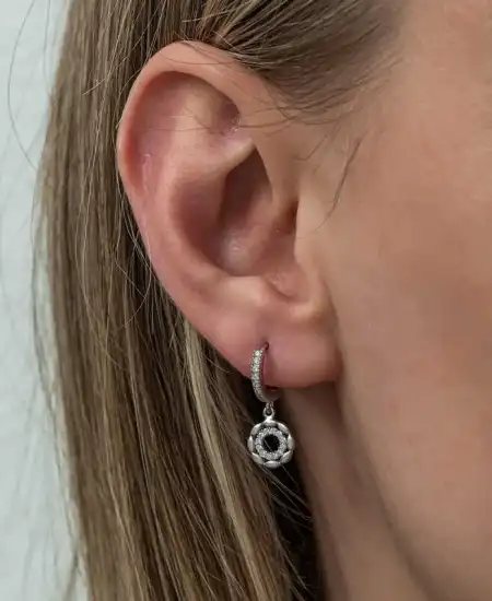 Gümüş Sallantılı Halka Kadın Küpe