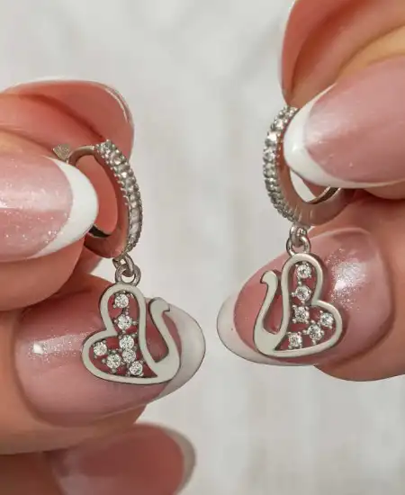 Gümüş Sallantılı Kuğu Kadın Küpe