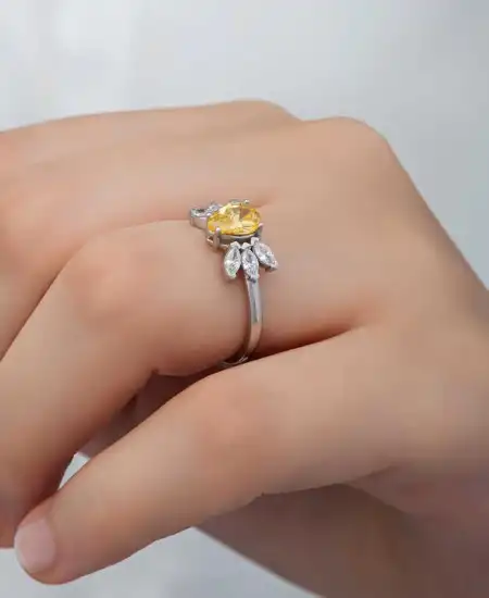 Gümüş Sarı Damla Zirkon Taşlı Kadın Yüzük