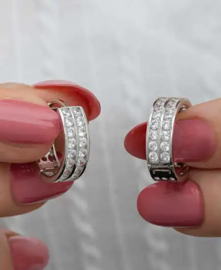 Gümüş Sıra Taşlı Halka Kadın Küpe