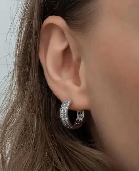 Gümüş Sıra Taşlı Halka Kadın Küpe