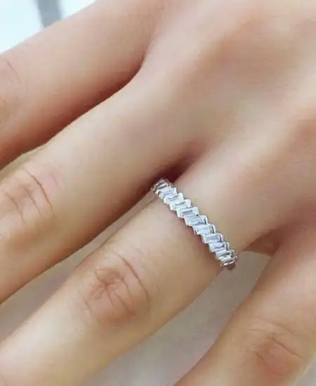 Gümüş Sıralı Baget Taşlı Bayan Yüzük