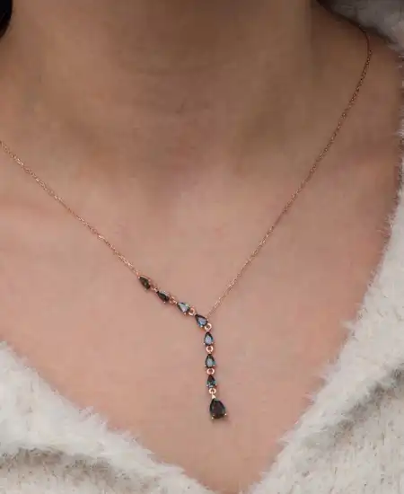 Gümüş Sıralı Mistik Topaz Taşlı Damla Kadın Kolye