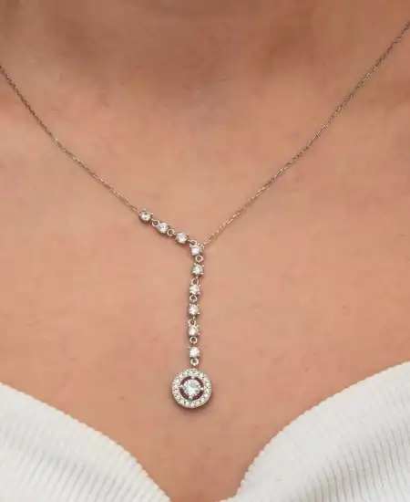 Gümüş Sıralı Zirkon Taşlı Çember Kadın Kolye