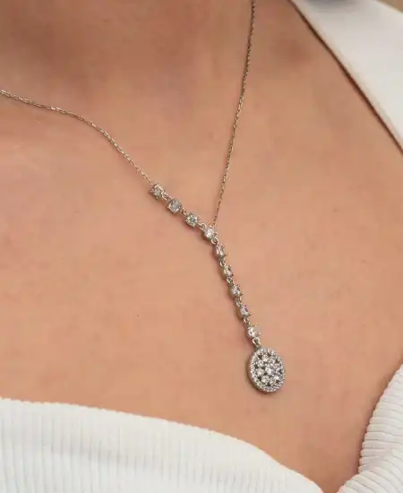 Gümüş Sıralı Zirkon Taşlı Çiçek Kadın Kolye