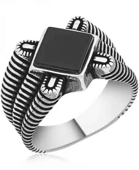 Gümüş Siyah Taşlı Erkek Yüzük