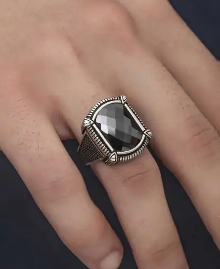 Gümüş Siyah Zirkon Taşlı Erkek Yüzük