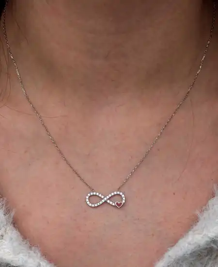 Gümüş Sonsuzluk Kırmızı Kalpli Kadın Kolye