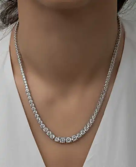 Gümüş Süzme Beyaz Taşlı Su Yolu Kadın Kolye