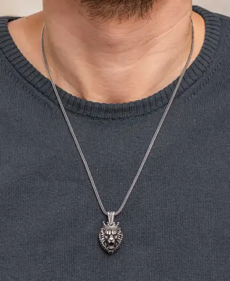 Gümüş Taçlı Aslan Figürlü Erkek Kolye