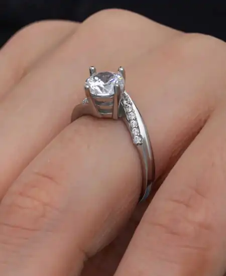 Gümüş Tek Taş Kadın Yüzük