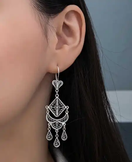 Gümüş Telkari Sallantılı Kadın Küpe