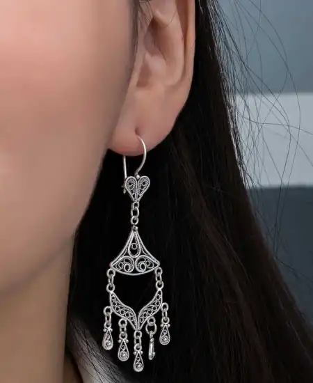 Gümüş Telkari Sallantılı Kadın Küpe