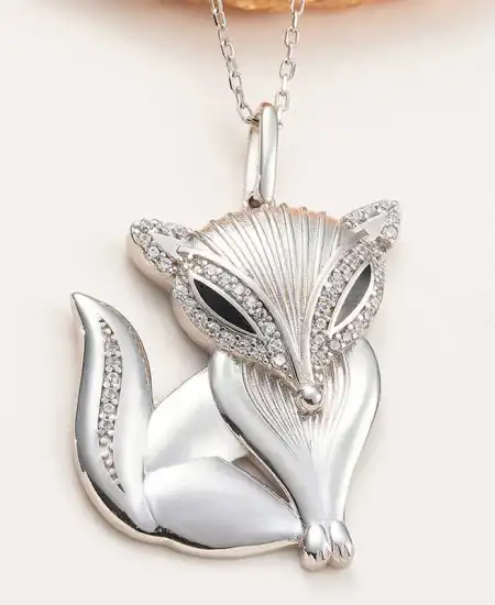 Gümüş Tilki Kadın Kolye